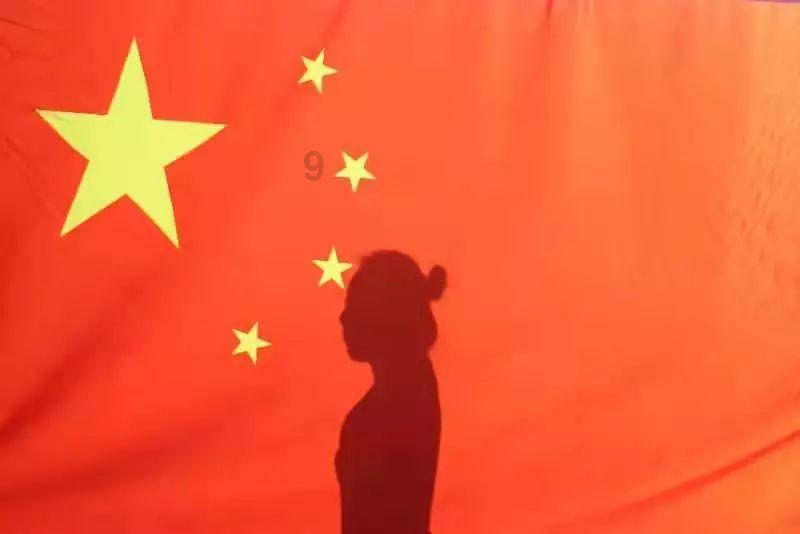 任何乒乓球赛中,都不允许发球球员遮挡发球是吗?-你的在线有问必答平台